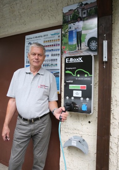 Der Chef an der Ladestation